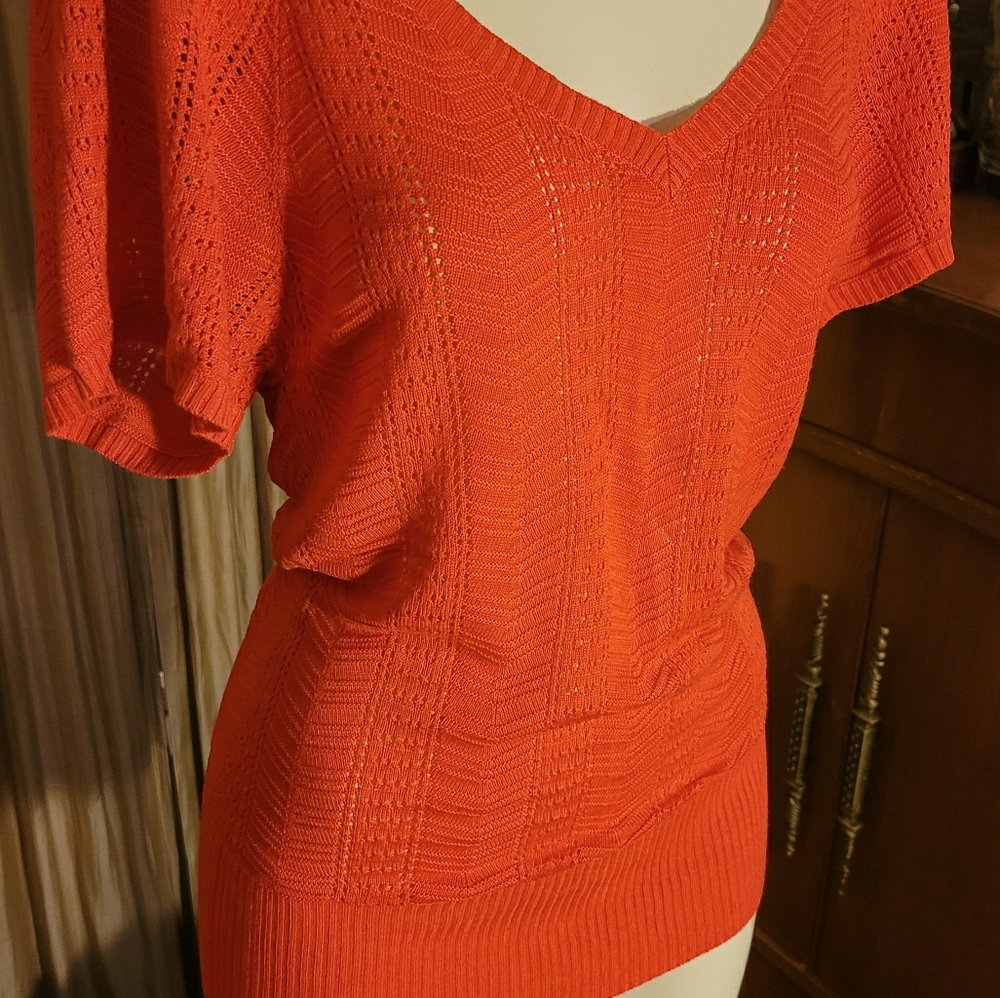 Guess Top - Picture 7 of 7